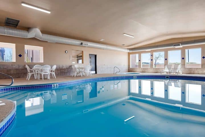Pool 17 of 24