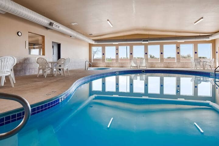 Pool 18 of 24