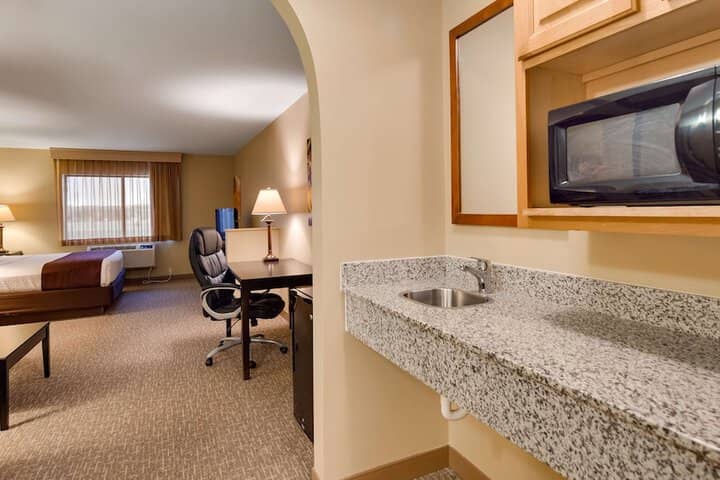 Room 12 of 24