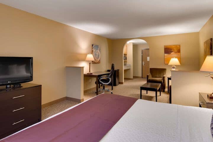 Room 4 of 24